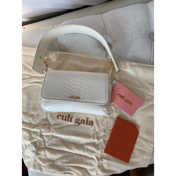 Cult Gaia Damara Shoulder Bag - Picture 11 of 11
